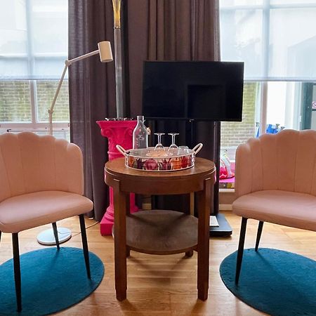 B&B Kerkstraatje3 Midden In Historisch Centrum Zutphen Luaran gambar